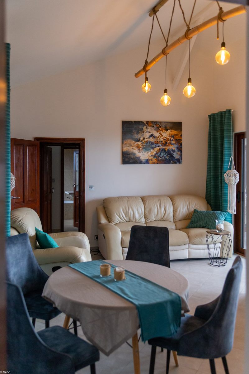 livingroom for rent with beautiful view on Corfu